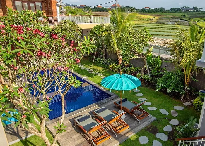 Hotel Frangipani House And