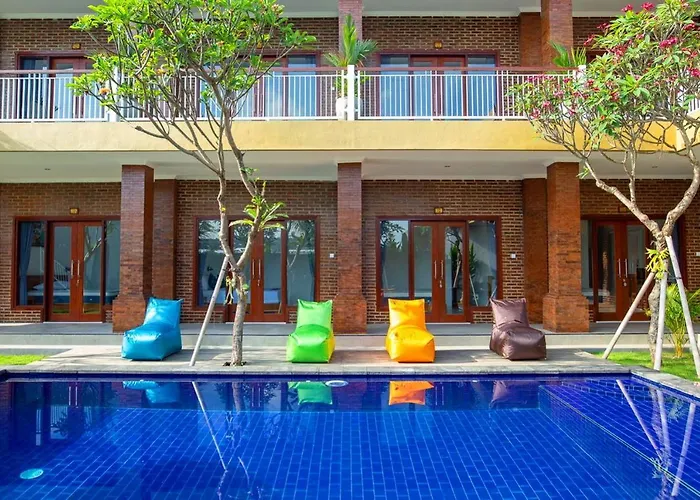 Frangipani House And Hotel 3*